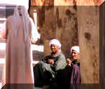 Luxor_4.JPG (105499 bytes)