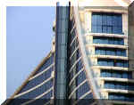 Jumeirah_Beach_3.JPG (116664 bytes)