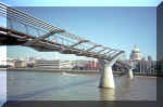 Millenium_Bridge.JPG (82503 bytes)